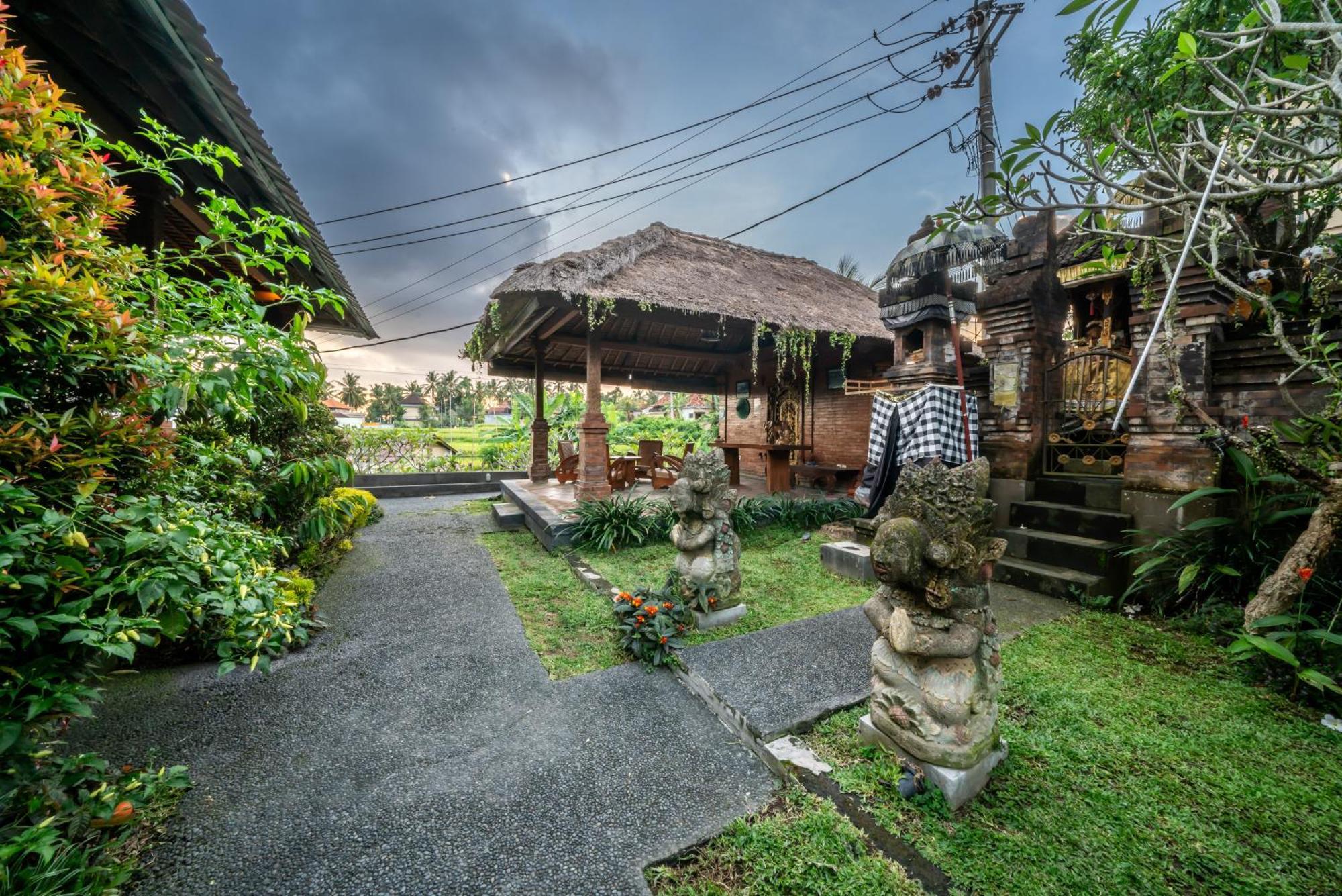 Uma Ubud Hotel ภายนอก รูปภาพ