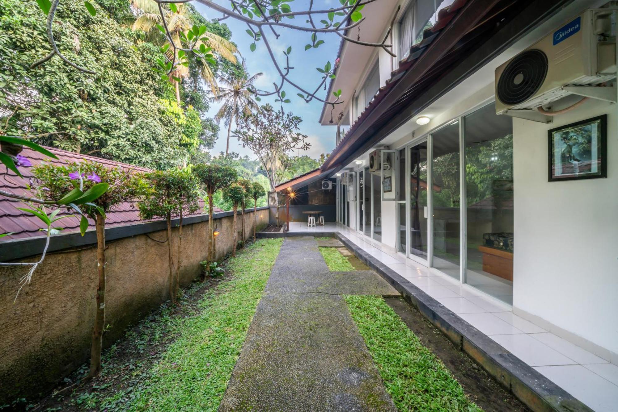 Uma Ubud Hotel ภายนอก รูปภาพ