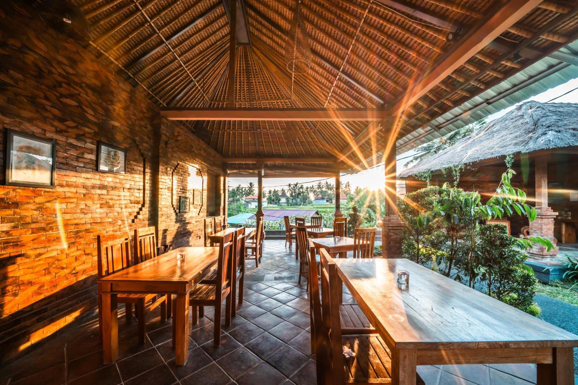 Uma Ubud Hotel ภายนอก รูปภาพ